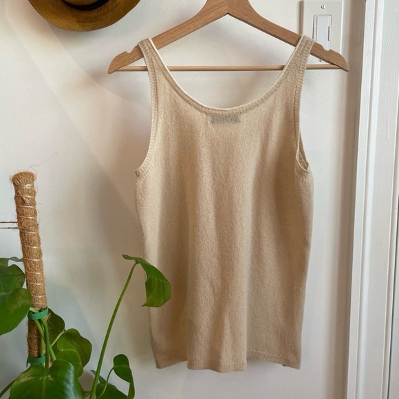 Cashmere Knit Tank Top Made in Scotland - Picture 6 of 6